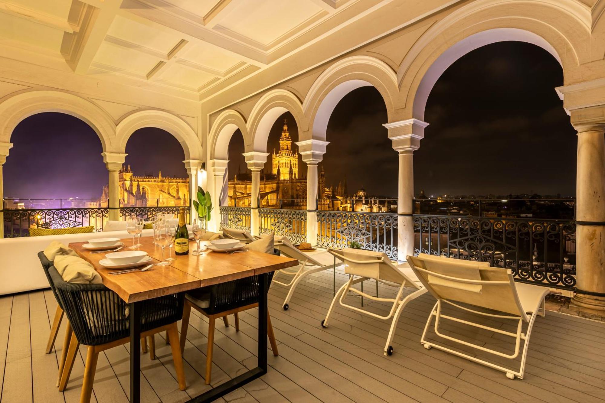 Isg Apartments The Most Exclusive Apartment In Sevillaparking Εξωτερικό φωτογραφία