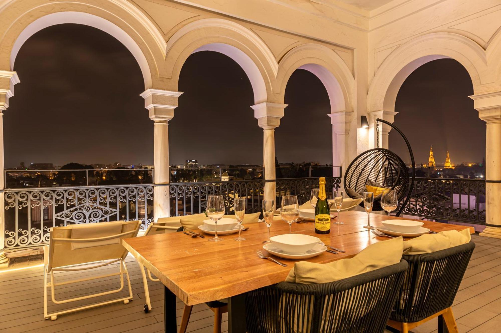 Isg Apartments The Most Exclusive Apartment In Sevillaparking Εξωτερικό φωτογραφία