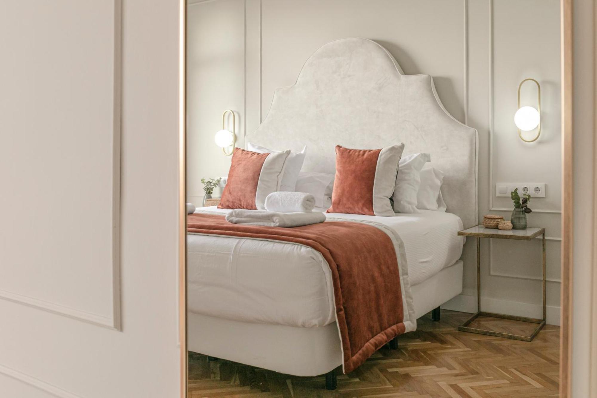 Isg Apartments The Most Exclusive Apartment In Sevillaparking Εξωτερικό φωτογραφία