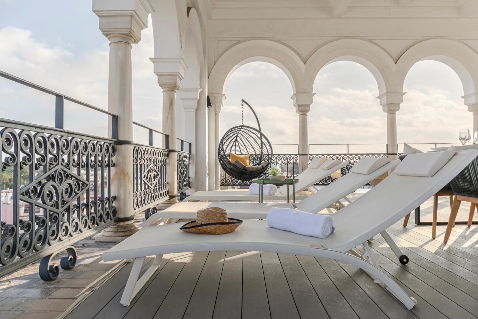 Isg Apartments The Most Exclusive Apartment In Sevillaparking Εξωτερικό φωτογραφία
