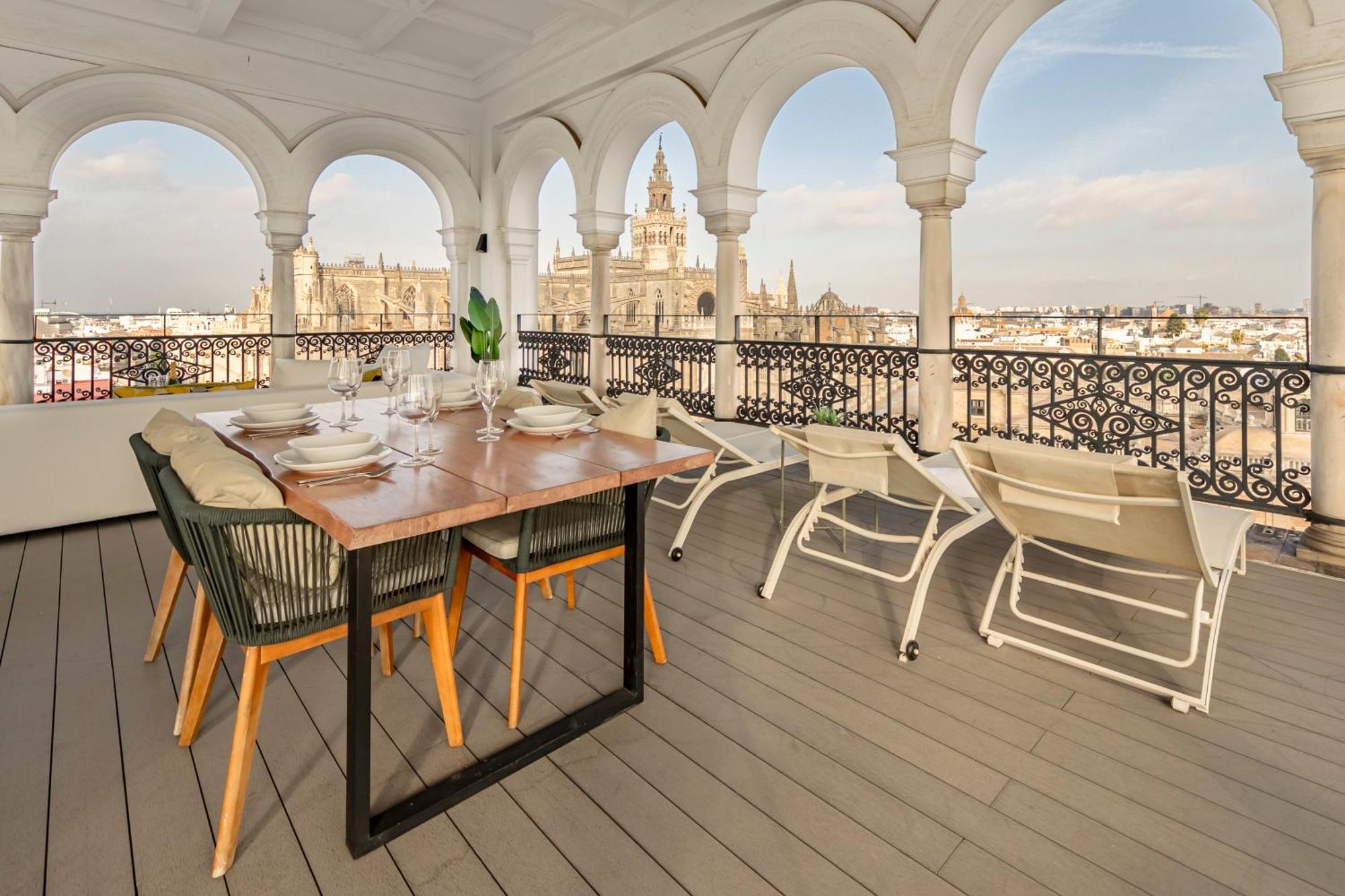Isg Apartments The Most Exclusive Apartment In Sevillaparking Εξωτερικό φωτογραφία