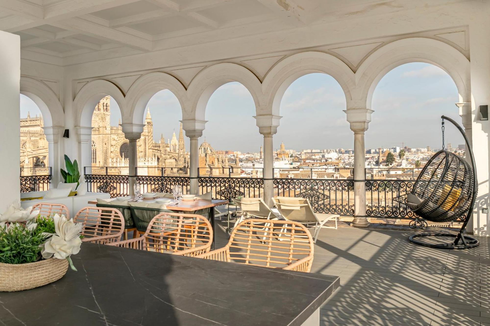 Isg Apartments The Most Exclusive Apartment In Sevillaparking Εξωτερικό φωτογραφία